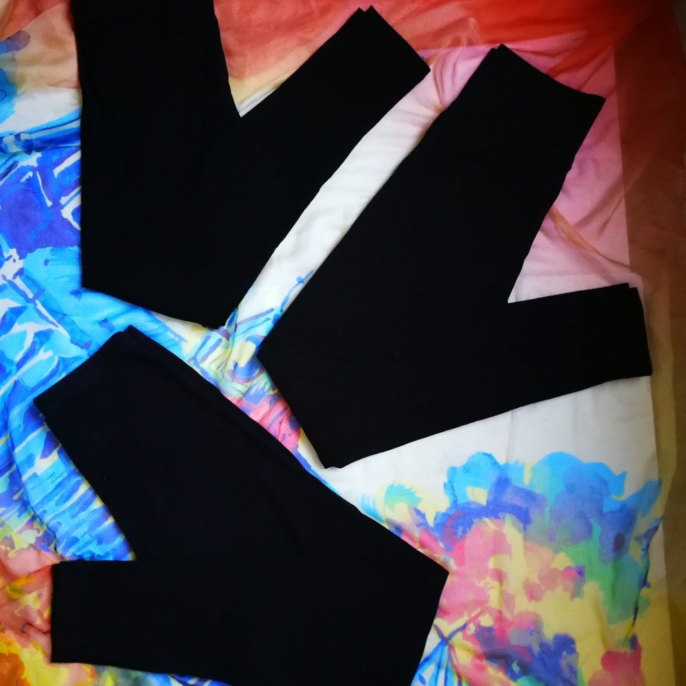 A Lot of Three Leggings